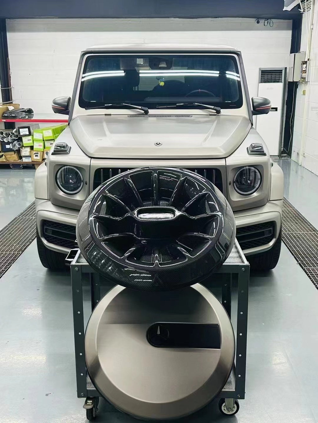 Mercedes W464 dry carbon spare tire cover side profile