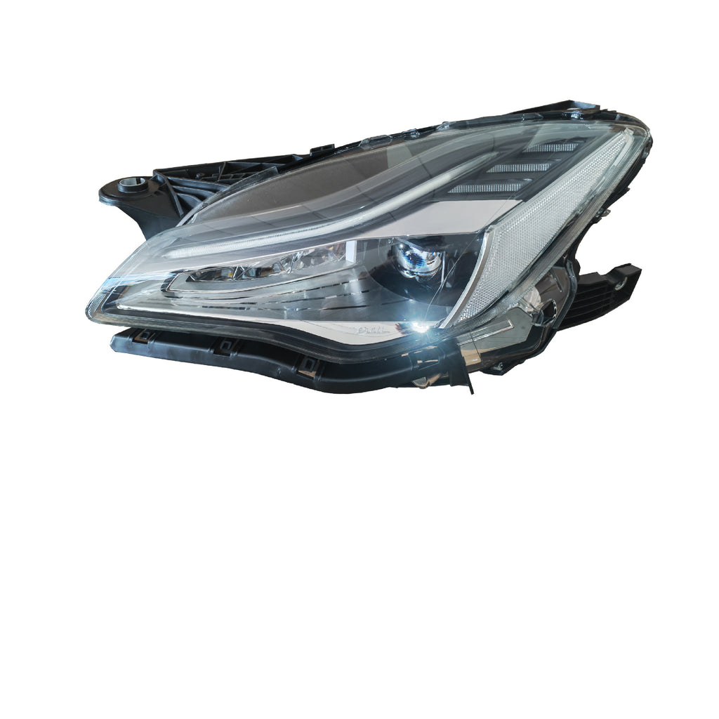 Maserati Quattroporte M156 LED headlight front view