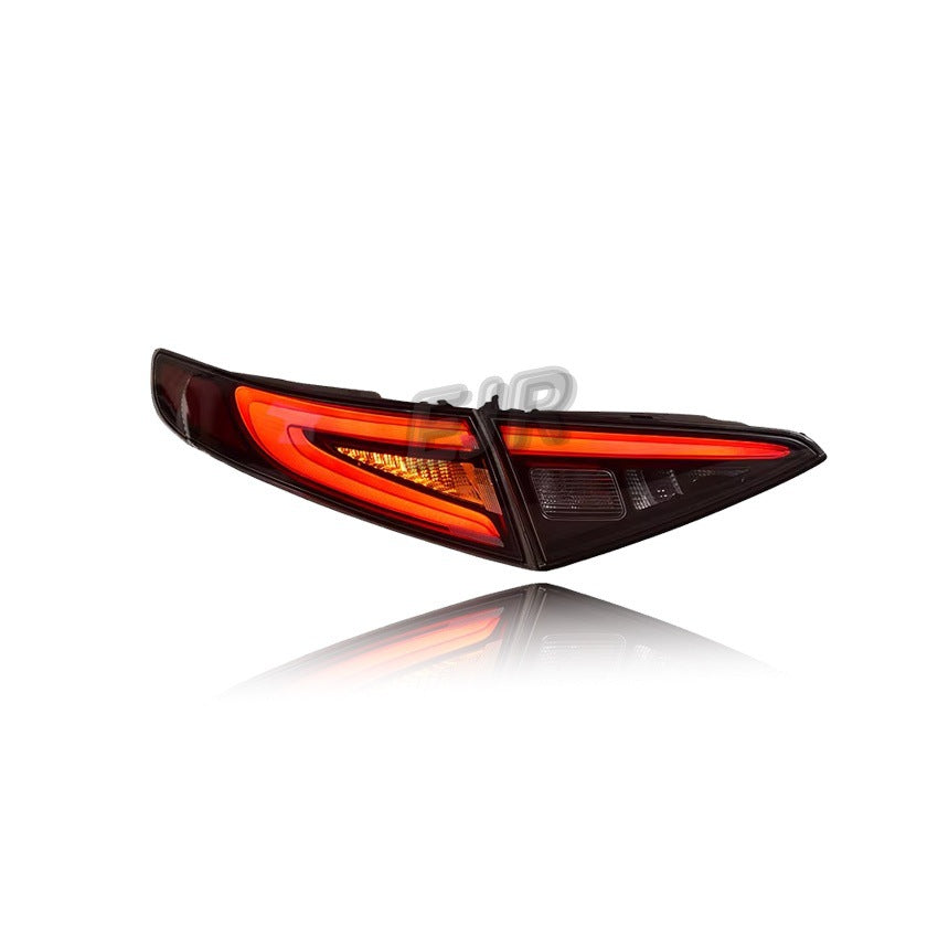 Alfa Romeo Giulia LED tail light illuminated rear lamp detail