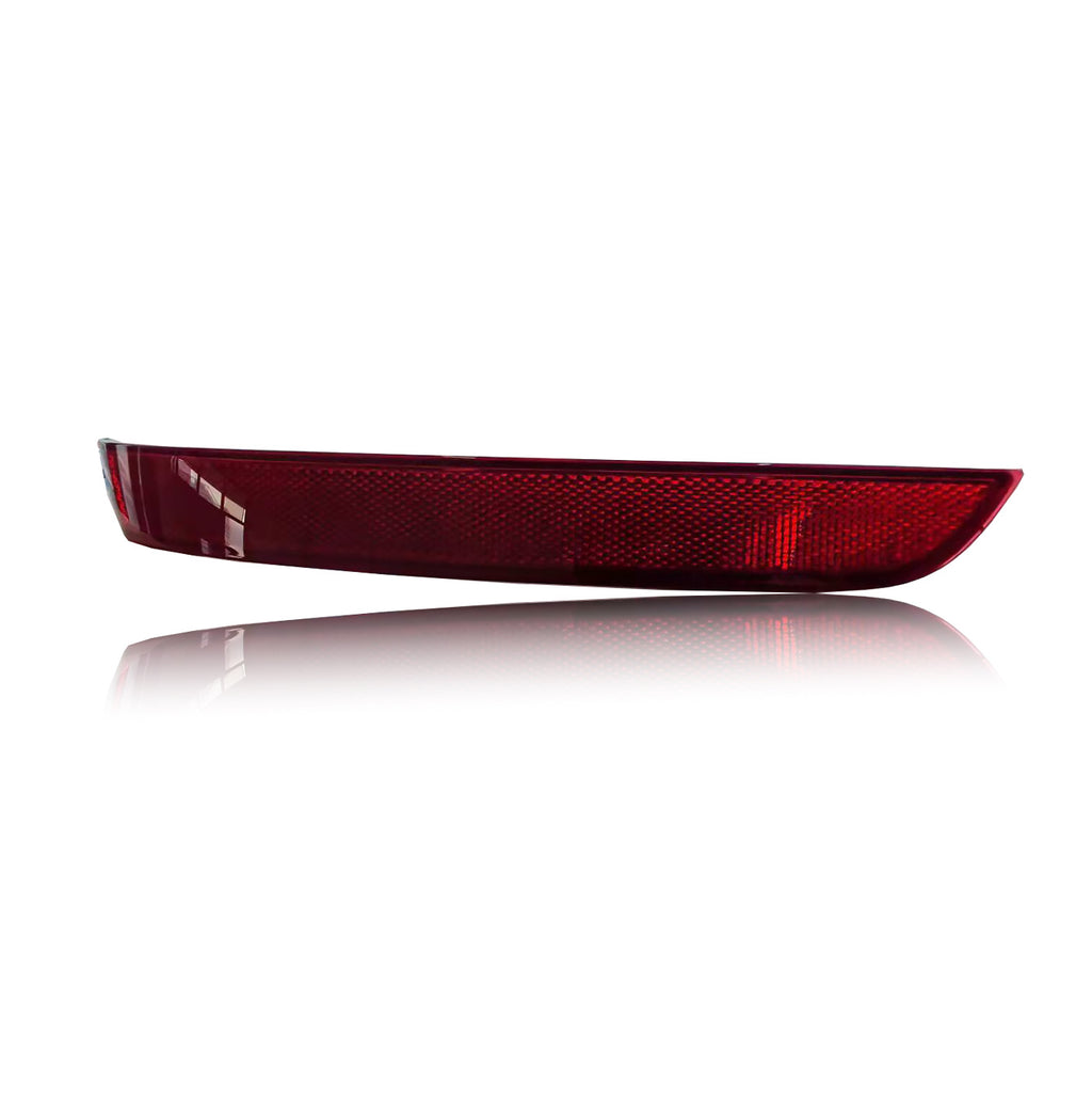 Maserati Levante red rear bumper reflector lens – product detail 7